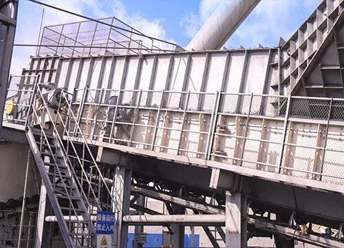 Khay nạp tấm tạp dề